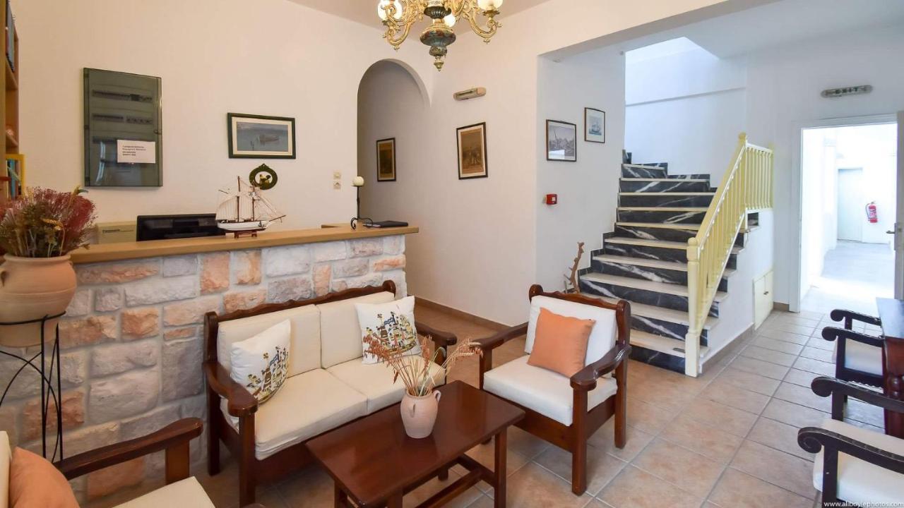 Hotel Ivi Drios Buitenkant foto
